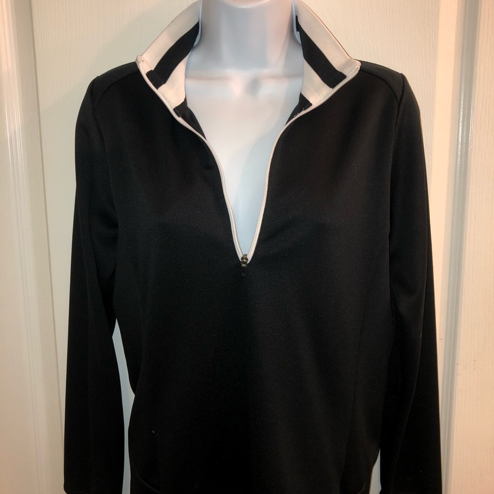 Nike Women’s Black Dri-Fit Long Sleeve Quarter Zip
